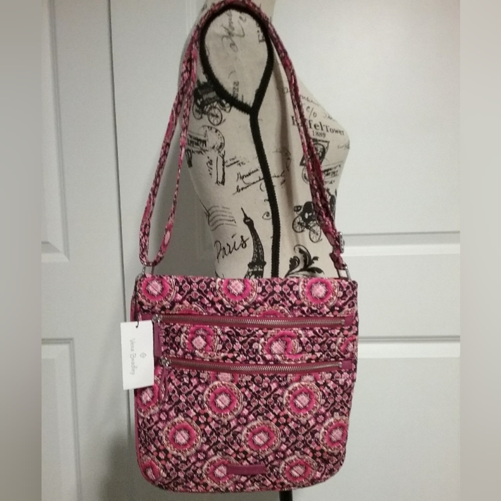 BRAND NEW WITH TAGS Vera Bradley Bag
